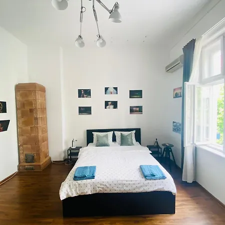 Escape In Photos In Centre