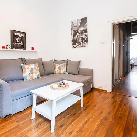 Escape In Photos In Centre Апартаменты София