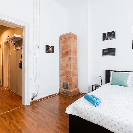 Escape In Photos In Centre Apartman